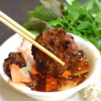  Bún Chả Cá - เคล็ดลับความอร่อยที่ซ่อนอยู่ในชามซุปและแผ่นข้าวเกรียบกรอบ!